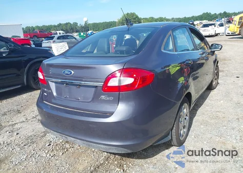 2013 Ford Fiesta Titanium из США, поврежденный, VIN 3FADP4CJ2DM178140